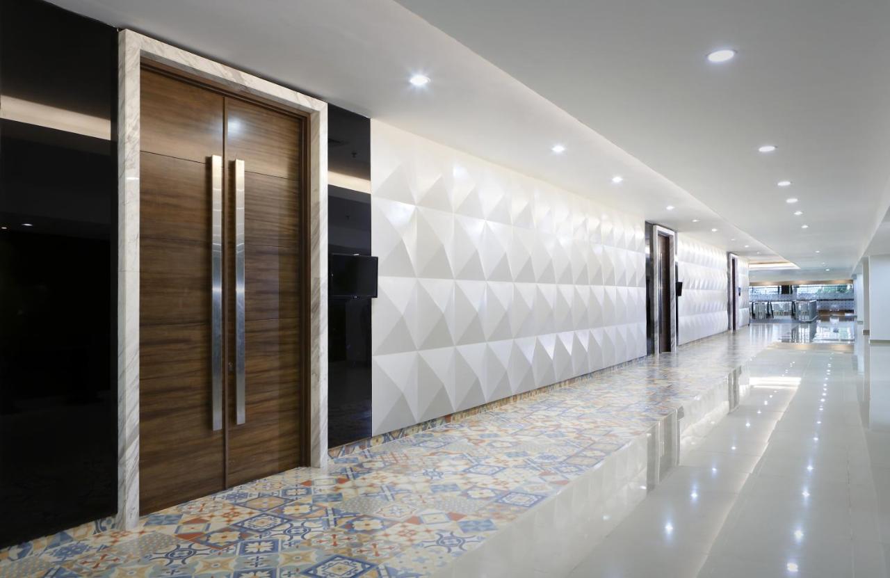 Hotel Santika Kelapa Gading Yakarta Exterior foto
